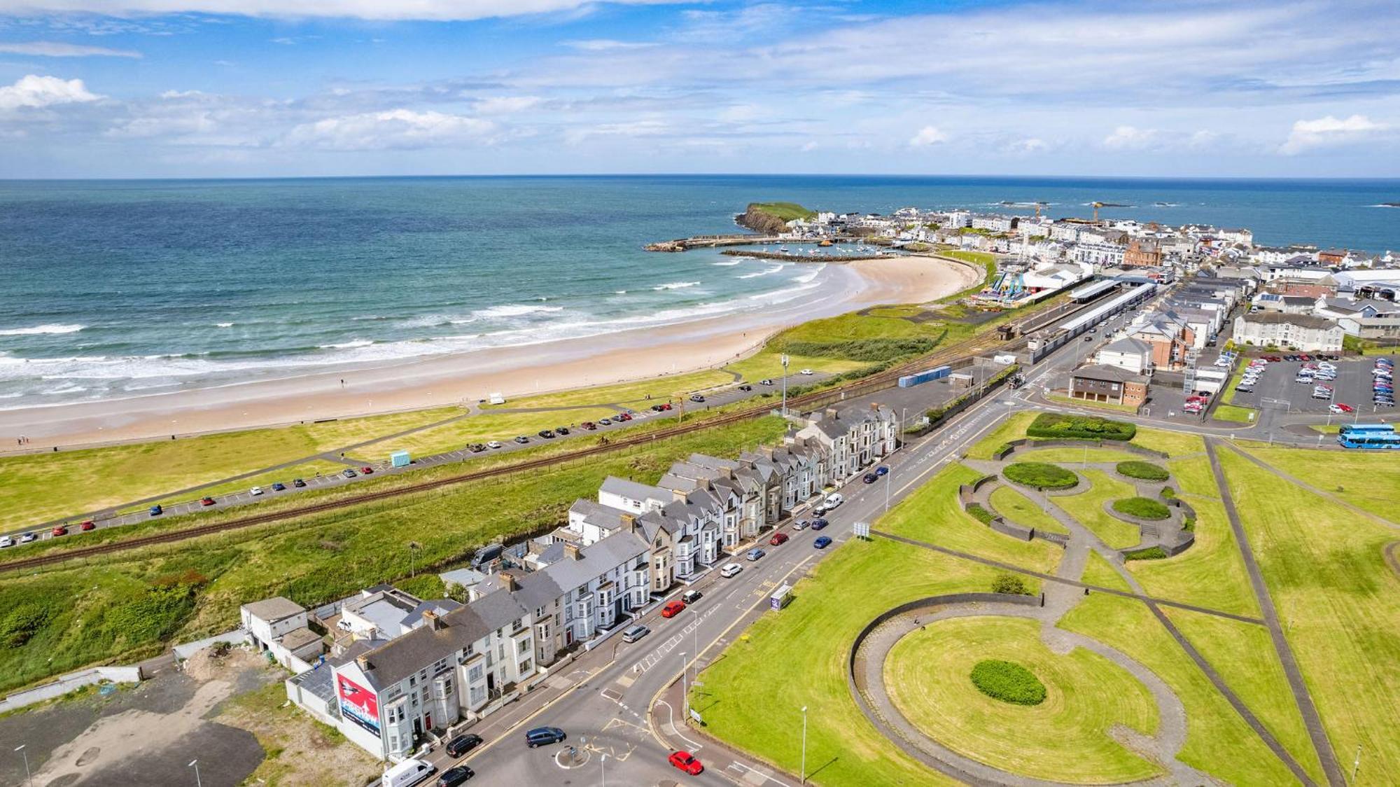 2 Dunluce Green - Portrush By The Sea Kültér fotó